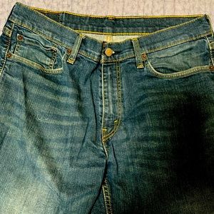Men's Levi, 541 jeans 33W X 32L